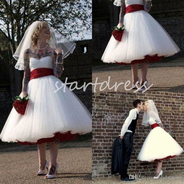 Vermelho e branco 1950 vestido de noiva curto comprimento chá fofo vestido de noiva gótico sem alças rockabilly uma linha tule rústico country boho vestidos de noiva 2024 robe de mariee