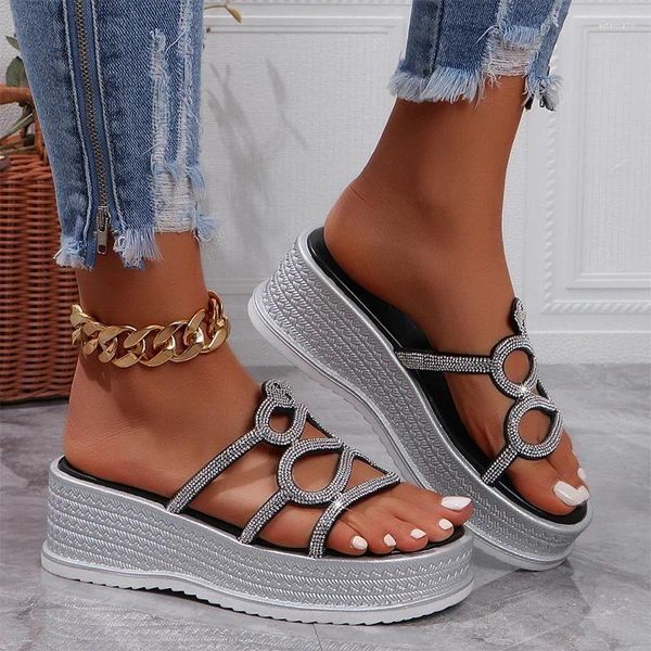 Hausschuhe Luxus Kristall Frauen 2024 Sommer Wohnungen Plattform Keile Sandalen Casual Flip-Flops Walking Strand Slingback Weibliche Zapatos