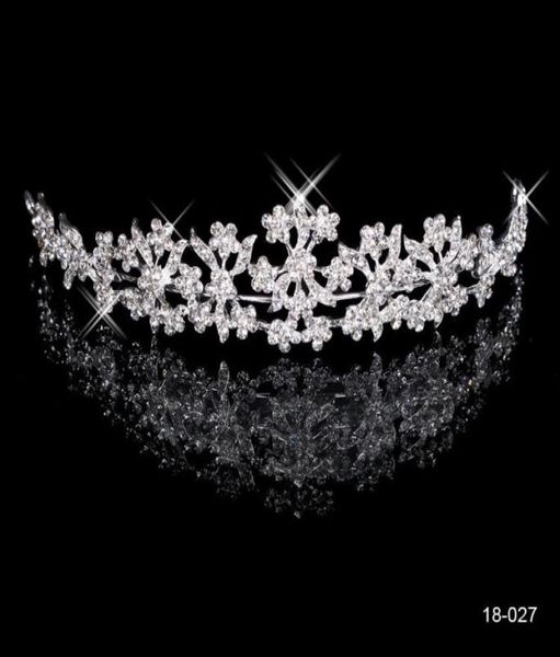 18027Clssic Diademi per capelli In magazzino economici Strass con diamanti Corona nuziale Fascia per capelli Tiara Sposa Prom Sera Gioielli Copricapo3009145