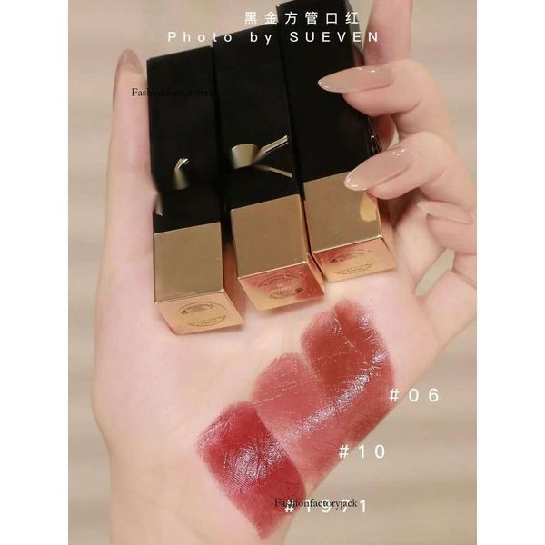 Rossetto di lusso Ysssl/sainnnt Lauuurent Nuovo rossetto a tubo quadrato goffrato oro nero 1971