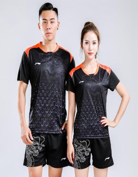 Novo 2018 ternos de badminton camisetas shorts esportivos camisas de tênis homens e mulheres respiraram rapidamente e jogaram tênis de mesa roupas3389272