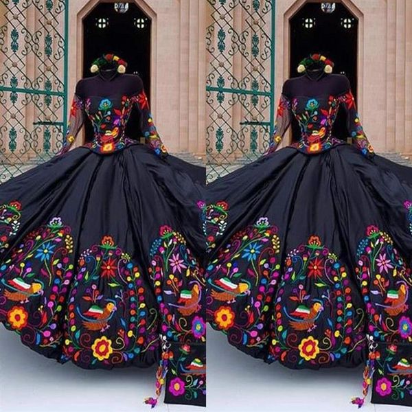 2023 Vintage Uzun Kollu Quinceanera Elbiseler Meksika tarzı Charro Kapalı Omuz Çiçekleri İşlemeli Saten Dantel Balkalı Elbise S274y