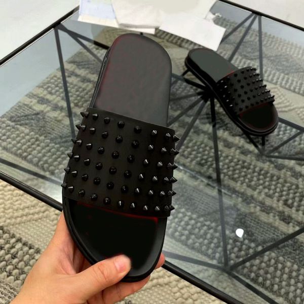 Pantofole da uomo casual Sandali piatti estivi di lusso firmati con unghie in salice Hotel Fashion scarpe da spiaggia da uomo morbide e morbide al mare infradito di marca con scatola