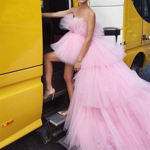 2020 Fashion Pink Stufen mit hohem Tutu -Abschlussball kleidet sich von der Schulter geschwollenen langen Promkleider Chic Tüll Promkleid187b