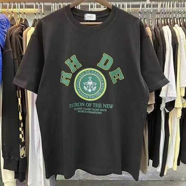 Erkek Tişörtler 24SS Rhudes Rhudes Rh Ude Mens T Shirt Yüksek Kaliteli Tess Tasarımcı Gündelik Moda Kısa Kollu Avrupa Amerika Erkek Erkekler Yuvarlak Boyun Tshirts Boy Boyutu Rhude-S1