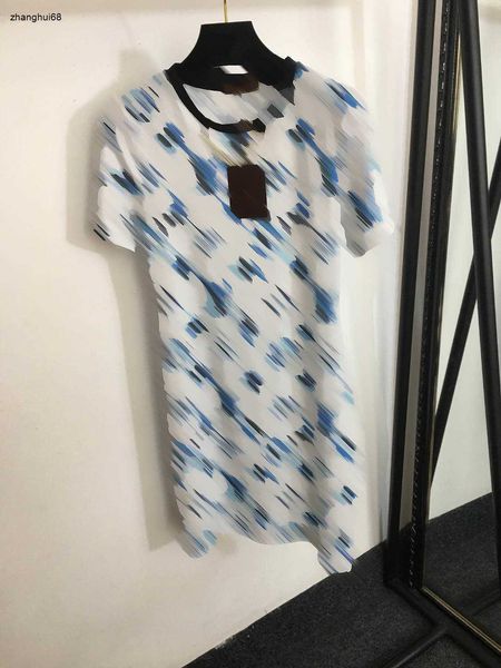 Designer feminino marca roupas de moda senhoras verão vestido de manga curta decorado com carta logotipo corrente 18 de janeiro