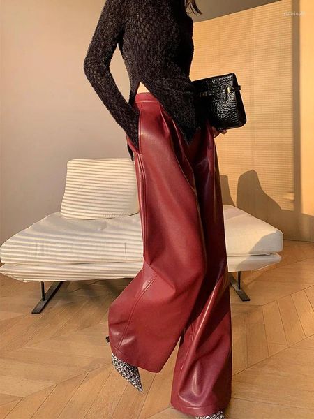 Calças femininas moda vermelho retro couro pu para outono 2024 cintura alta perna larga casual esfregão reto