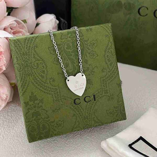 2by7 Anhänger Halsketten Marke Herz Halskette Designer für Frauen Silber Vintage Einfacher Schmuck Luxus Stil Brief Geschenk mit Herkunft