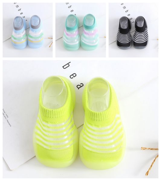 2024 novos primeiros caminhantes verão menina meninos crianças lindas sandálias de cor doce sapato de bebê 1-4 anos de idade chinelos de criança sola macia fundo crianças sapatos de grife antiderrapante