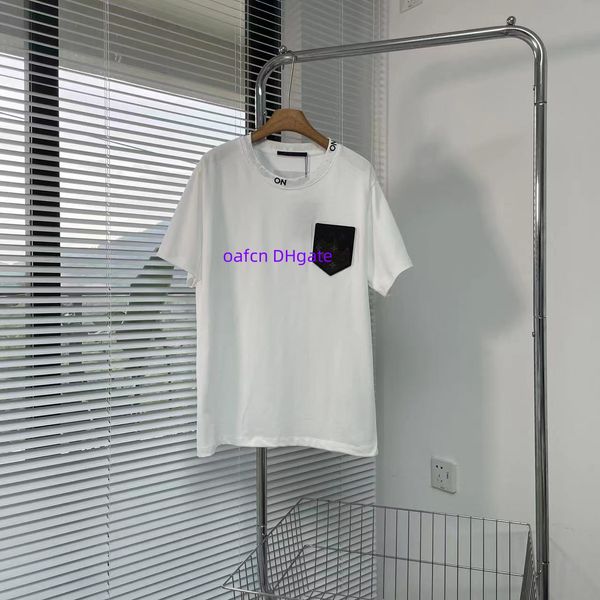 24SS Erkek Tişört Tasarımcı Polo Gömlek Kadın Gömlek Moda Yakası İşlemeli Cep Deri Rozeti Tasarımcı T-Shirt Kadın Giyim Top 359