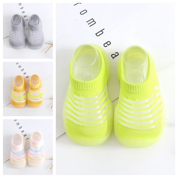 2024 novos primeiros caminhantes verão menina meninos crianças linda sandália sapatos de bebê 1-4 anos de idade criança chinelos sola macia inferior crianças designer sapatos antiderrapantes