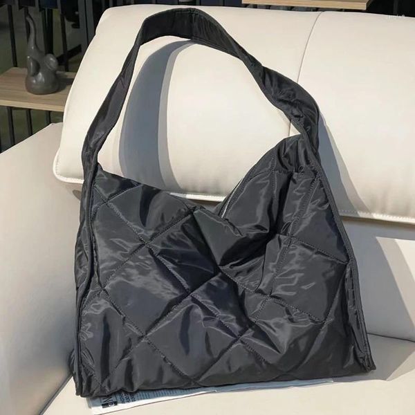 Abendtaschen Korean Casual Tuch für Frauen Luxus Designer Handtaschen und Geldbörsen 2024 in Polyester Stickerei Rhombus Kissen Schulter