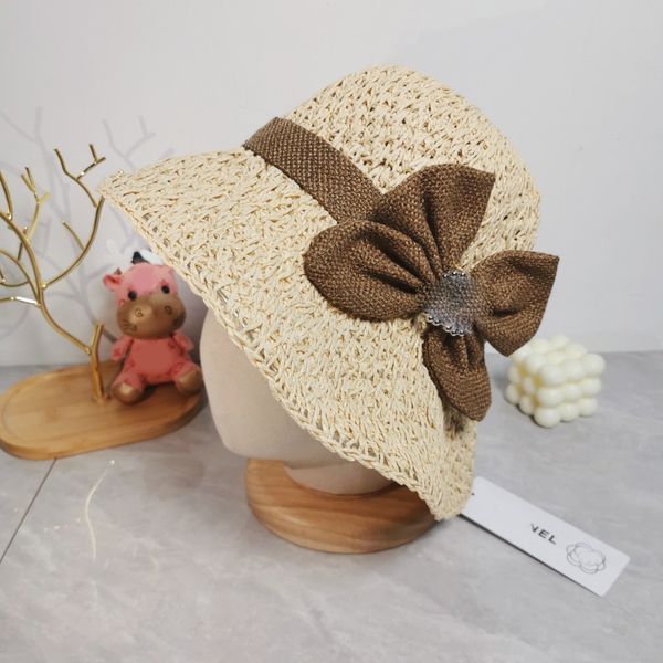 Chapéu de balde de designer de luxo presente do dia dos namorados chapéu de palha clássico carta de alta qualidade estilo europeu viagem sol boné grama trança chapéus