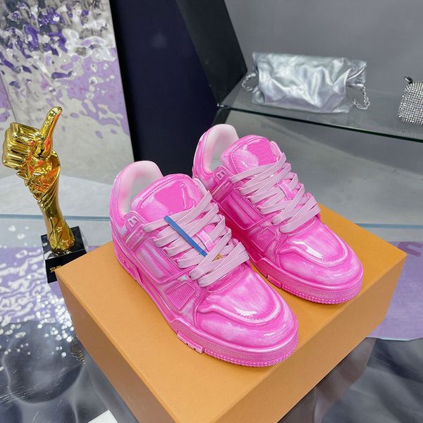 Sneakers di design di alta qualità AAAAA + scarpe casual da donna in pelle Sport Running marca Tomaia in pelle di mucca combinata con tessuto ruvido LACES Scarpe da basket sportive