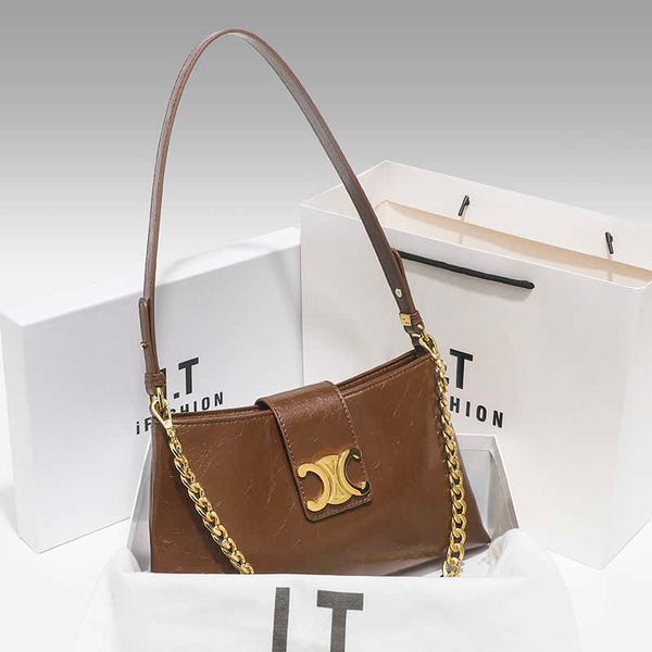 Teen triomphes Borsa di design in pelle di lusso 2024 Borsa per bastone per arco trionfale avanzata Sotto le ascelle Avvolta con strato di testa di olio e cera Pelle bovina Catena a spalla singola Cresce