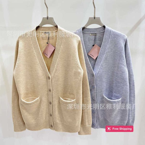 Maglioni da donna firmati Miu Family Uniformi versione alta Maglieria stile Accademia Autunnoinverno Cardigan con scollo a V Cappotto maglione Studente Uniforme scolastica Uniforme di classe S1