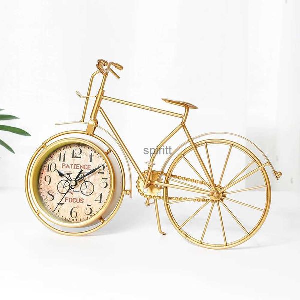 Bureau Tafelklokken Wandklok Vintage Metalen Driewielerklok Gouden Smeedijzeren Fietsklok Fiets Mute Klok Tafelornament Desktop Decoratief YQ240118