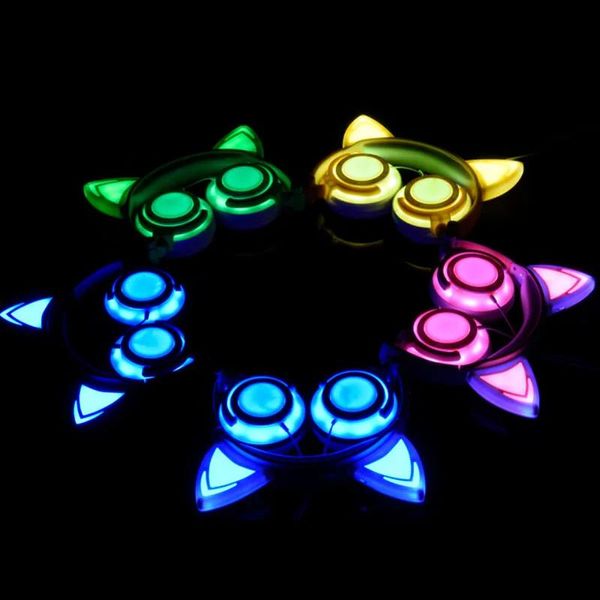 Cuffie nuove cuffie da gioco natalizie pieghevoli lampeggianti luminose con orecchie di gatto cuffie da gioco per bambini luci a LED per PC portatile computer mobile