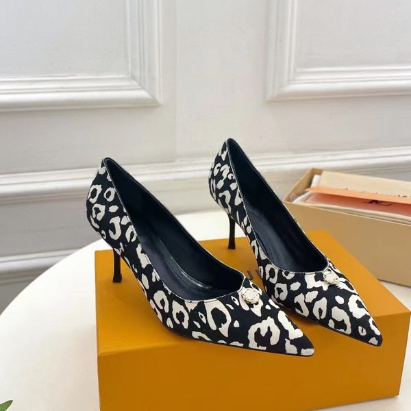 Décolleté alla moda con tacco alto da donna in pelle lussuosa, scarpe eleganti firmate, classiche scarpe a punta con stampa leopardata, scarpe da sposa per feste