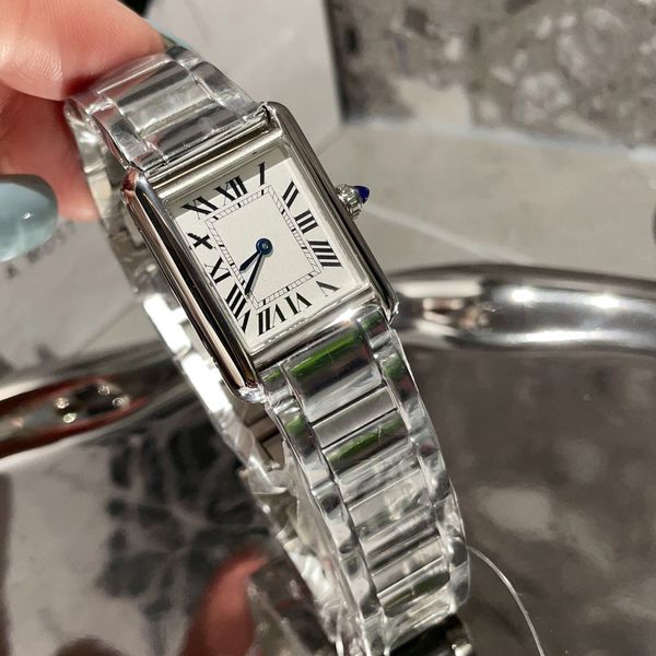 Kadın Saatler Square Watch Silver Square Sapphire Crown Wompatch Lady Watch Quartz Paslanmaz Çelik Saatler Lüks Saat Montre De Luxe