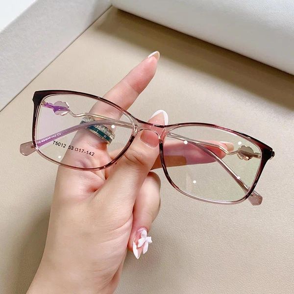 Montature per occhiali da sole Personalità Eleganti occhiali da vista con diamanti di lusso Montatura in metallo Temperamento Modelli di prescrizione di moda Occhiali per le donne