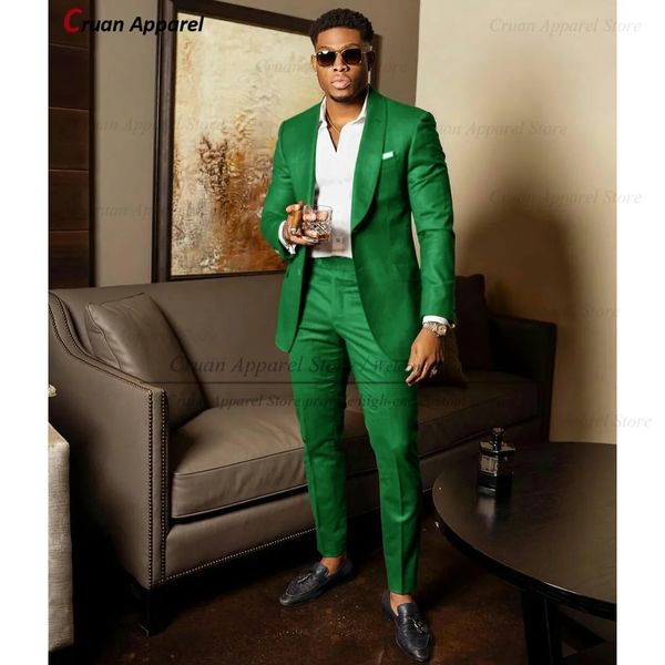 2023 Abiti verdi per uomo Tailormade Groom Wedding Tuxedo Man Blazer Pantaloni 2 pezzi Trendy Fashion Matrimonio Costume 240117