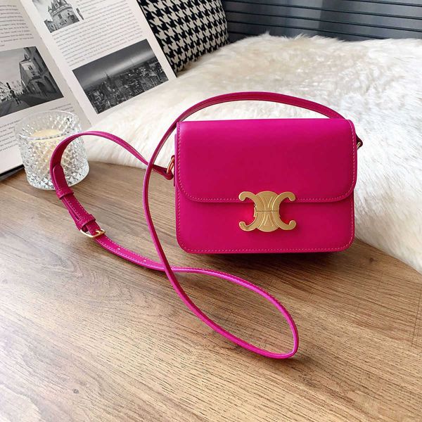 Teen triomphes Borsa firmata in pelle di lusso Arco di trionfo Borsa in tofu Vera pelle Quadrata piccola da donna Rosa rossa Versione alta Scatola Assistente di volo Vecchio fiore