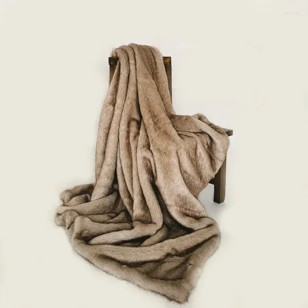 Cobertores High-end Faux Fur Throw Cobertor Luxo Colcha de Pelúcia Espessada Cama Xadrez Natal Sofá Ponderado para Inverno