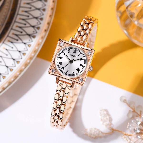 Womens Watch Watches Yüksek Kaliteli Lüks Modern Tasarımcı Su Geçirmez Kuvars Basty 23mm Saat