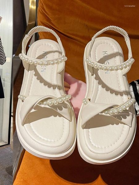 Sandálias 2024 verão grosso-sola feminina francesa pérola sapatos mulheres cunhas sapato