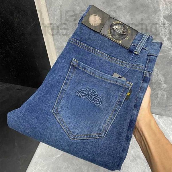 Jeans da uomo firmati Versione superiore jeans da uomo vers pantaloni medusa stampa 3d pantaloni in denim moda uomo pantaloni casual 29-42 XYS6