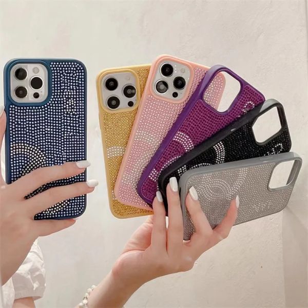 Capas de telefone para diamantes flash de tela cheia para iPhone15 14 13pro 13promax 12 12pro 12promax 11 Designer de luxo Triângulo Diamond Phone Case Marca Phonecases