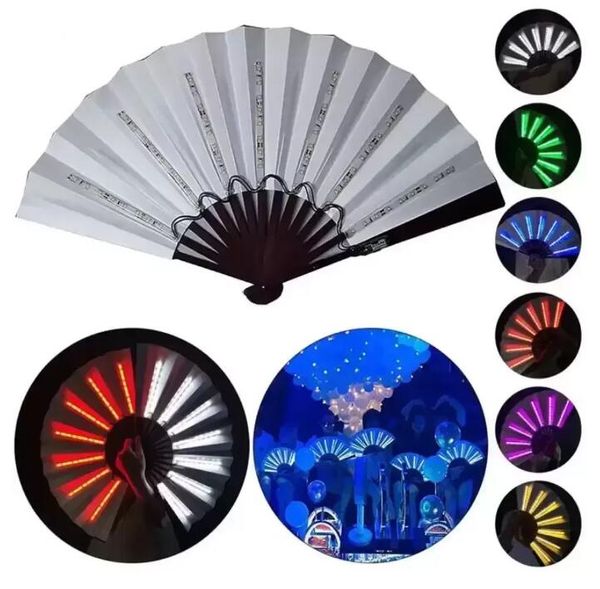 Luci a LED Ventilatore Lampeggiante Pieghevole Ventilatore da ballo Spettacolo notturno DJ luminoso Fluorescente Bar Club Bagliore Forniture per feste Ventilatori portatili colorati luminosi