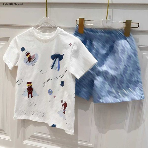 Новые дети с короткими рукавами комфорт детские спортивные костюмы размер 90-150 Летние мальчики футболки и письма на всем шортах.
