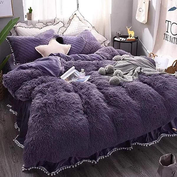 Set di biancheria da letto Lenzuola invernali spesse e calde Copripiumino Velluto di visone Set di quattro pezzi Tinta unita Peluche Corallo