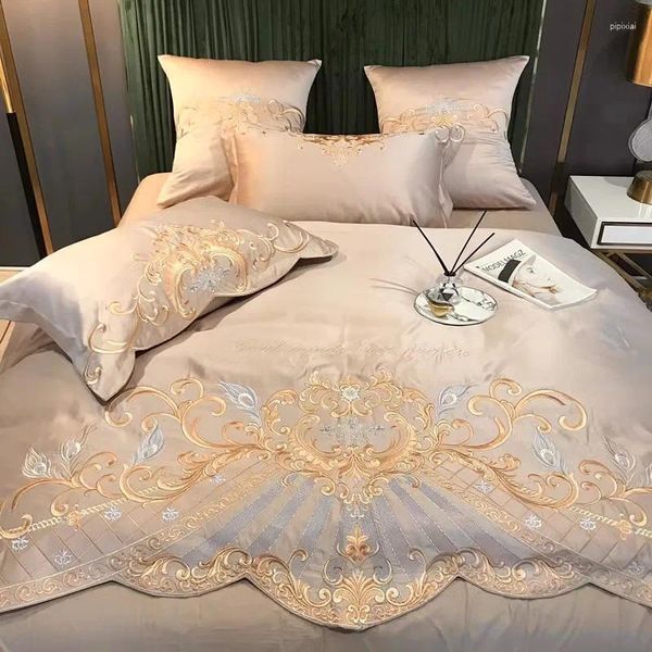 Conjuntos de cama Estilo Europeu Luxo Quatro de Algodão Puro Lençol Seda Bordado Quilt Capa Nu Dormir Nantong