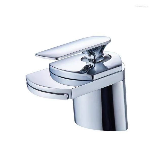 Rubinetti per lavandino del bagno Rubinetto per lavabo freddo in rame Rubinetto con maniglia monoforo Rubinetti a cascata Miscelatore Torneira Kit Banheiro