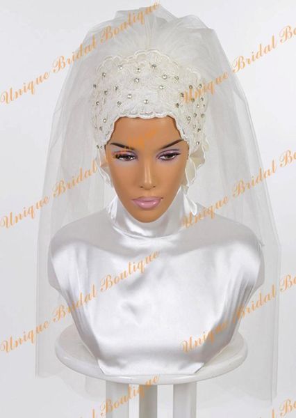 Veli da sposa islamici 2016 con dettagli in cristalli e bordi tagliati Real Pos Appliques Tulle Hijab da sposa moda per donne arabe9659773