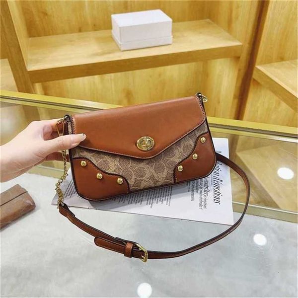 Bolsa feminina avançada com corrente diagonal straddle personalizada pequena quadrada versátil bolsa de ombro tendência 70% de desconto na venda on-line