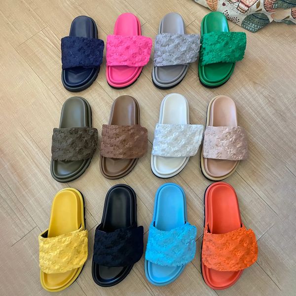 Designer de verão Sandálias Sandals Poollow Pillow Flat Comfort Slides de moda Moda Mulheres Sliders Sapas de praia acolchoadas Taxiche preto Branco amarelo Tamanho marrom 35-44