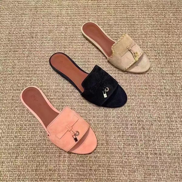 Yaz Sıradan Ayakkabı Sandal Süet Deri Kadınlar Yeni Moda Ayak Bileği Düz Looter Slayt Plaj Ayakkabı Lady En Kaliteli Sandale Mule Sliper Lüks Tasarımcı Açık Moda Sliders