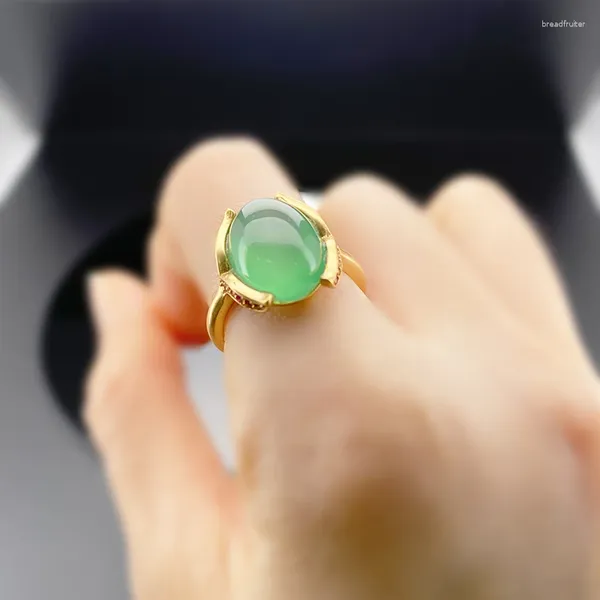 Anelli a grappolo HOYON Anello con rivestimento in oro puro 18 carati reale per le donne Gemme di smeraldo imitazione Signore femminili Pietra di giada verde Regalo di gioielli da sposa