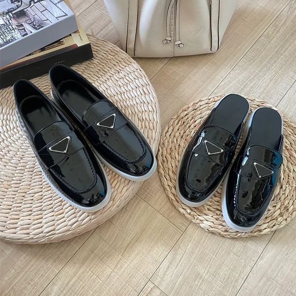 Mocassino Ciabatte Pantofole Sandalo Comfort Pezzo in pelle spazzolata Scarpe casual da donna Triangolo in vernice Oxford Scarpe eleganti Scarpe da ginnastica classiche da donna opache di lusso