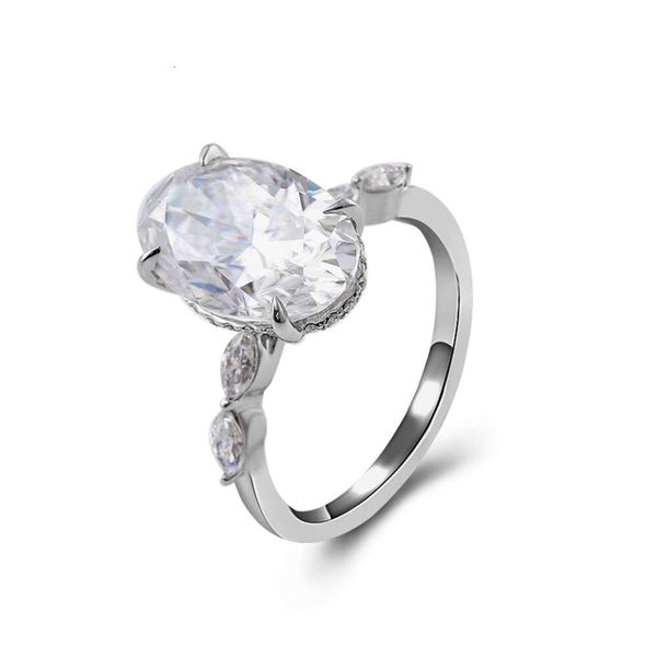 Gioielli da donna in oro bianco da 5,5 ct con diamante da sposa da 10 carati con anello in moissanite certificato Halo nascosto