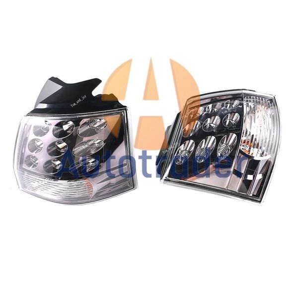 Um par de luz de freio externa traseira lr lanterna traseira 8330a379 8330a380 para 200712 mitsubishi outlander xl3517320