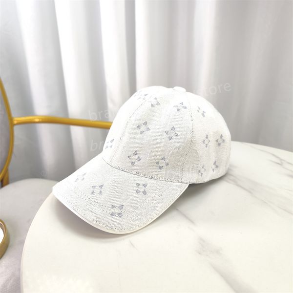 Yeni Erkekler Tasarımcı Beyzbol Şapkası Kadın Moda Lüks Snapback Golf Sun Cap Klasik Mektup Yaz Hip Hop Tuval Ayarlanabilir Beyaz Yüksek Kaliteli Kamyon Şapkası