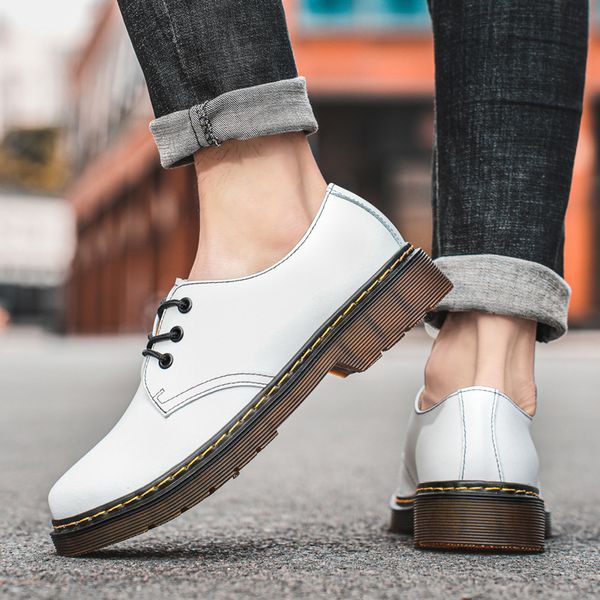 Moda terlik slaytlar klasik düz topuk yaz büyük flip flop deri terlik kadın ayakkabıları