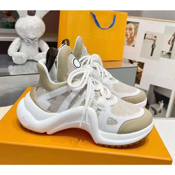 Arşivli Sneakers Tasarımcı Kaçak Ayakkabıları Dantel Yukarı Beyaz Mesh Siyah Nefes Alabilir Yay Yüksek Sole Platform Trainer Tıknaz Deri Sabahlar Boyutu 35-41