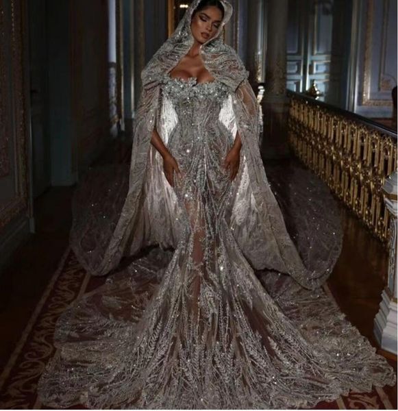 Damenkleid Yousef Aljasmi Abendkleid Meerjungfrau Schatz mit Kopfumhang Silber Kristall LLong Trail Schatz Applikationen Hochzeitskleid