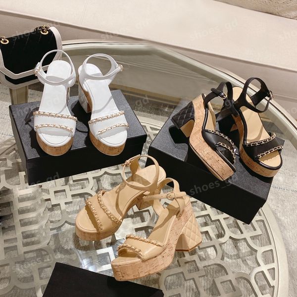catene di pelle - sandali con plateau dettagliati tacchi alti grossi cinturino alla caviglia punta aperta con tacco sandalo con tacco largo scarpe firmate di lusso per le donne calzature di fabbrica Con scatola
